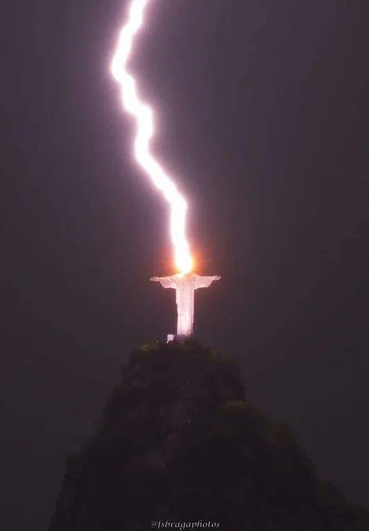 Lightening hits Christ the Redeemer Statue in Brazil